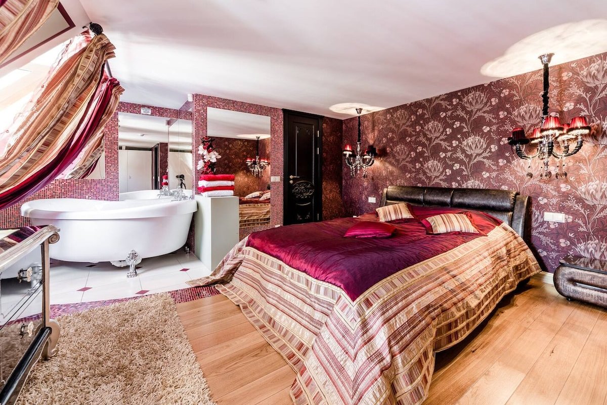 213m² Grand Old Riga Penthouse gallery image 2