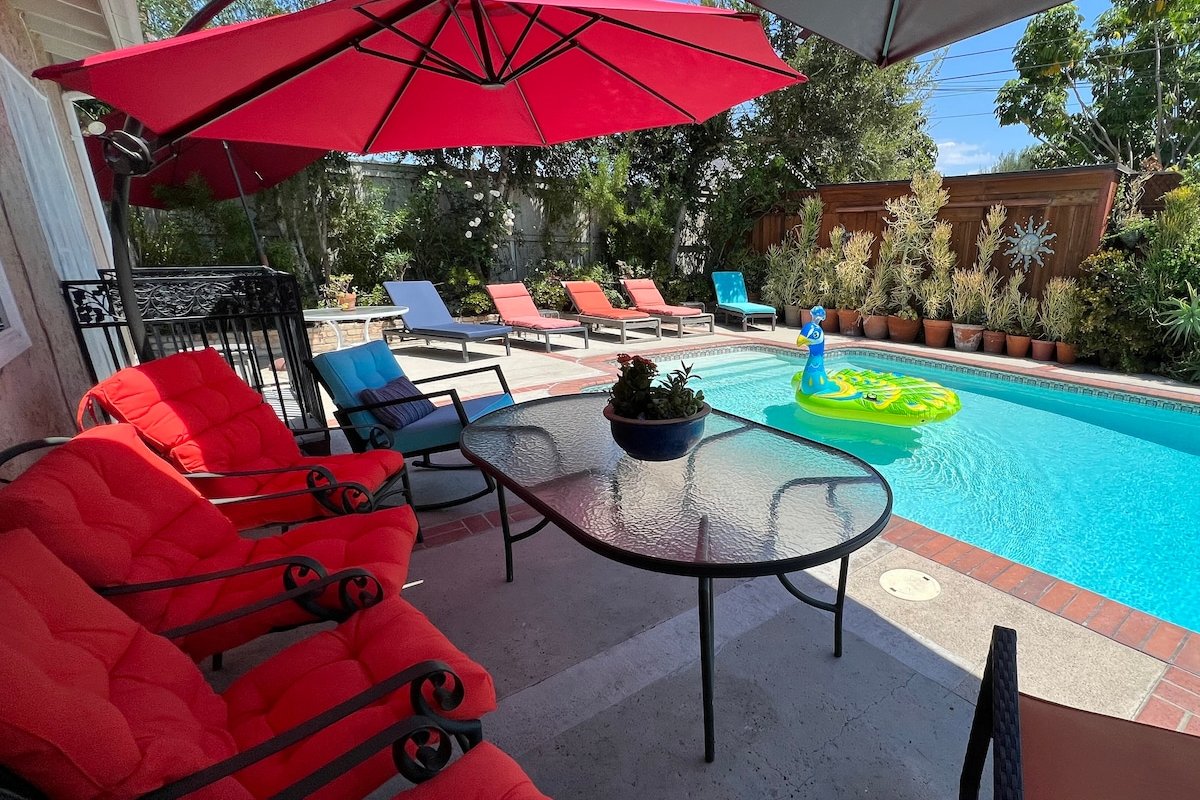 Private Heated Salt Pool • 4BR/2BA Great Location gallery image 3