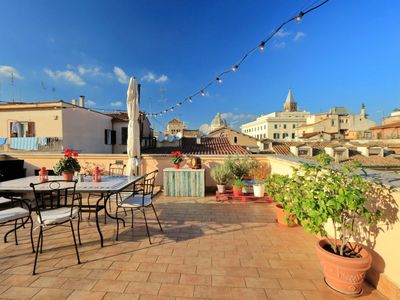 Moka Palace!Up to 22 people 500 mt fromTermini