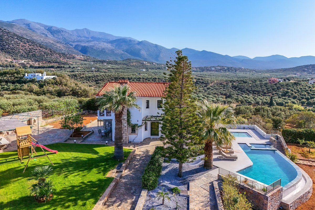 Dievandi Seaview Villa with heated pool gallery image 3