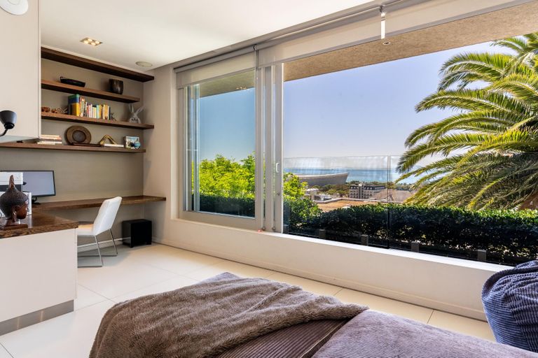 Green Point Grande - Luxury Family villa with pool