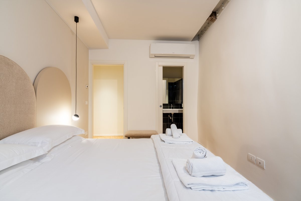 Millecampi, Palazzo Miracoli Apartments