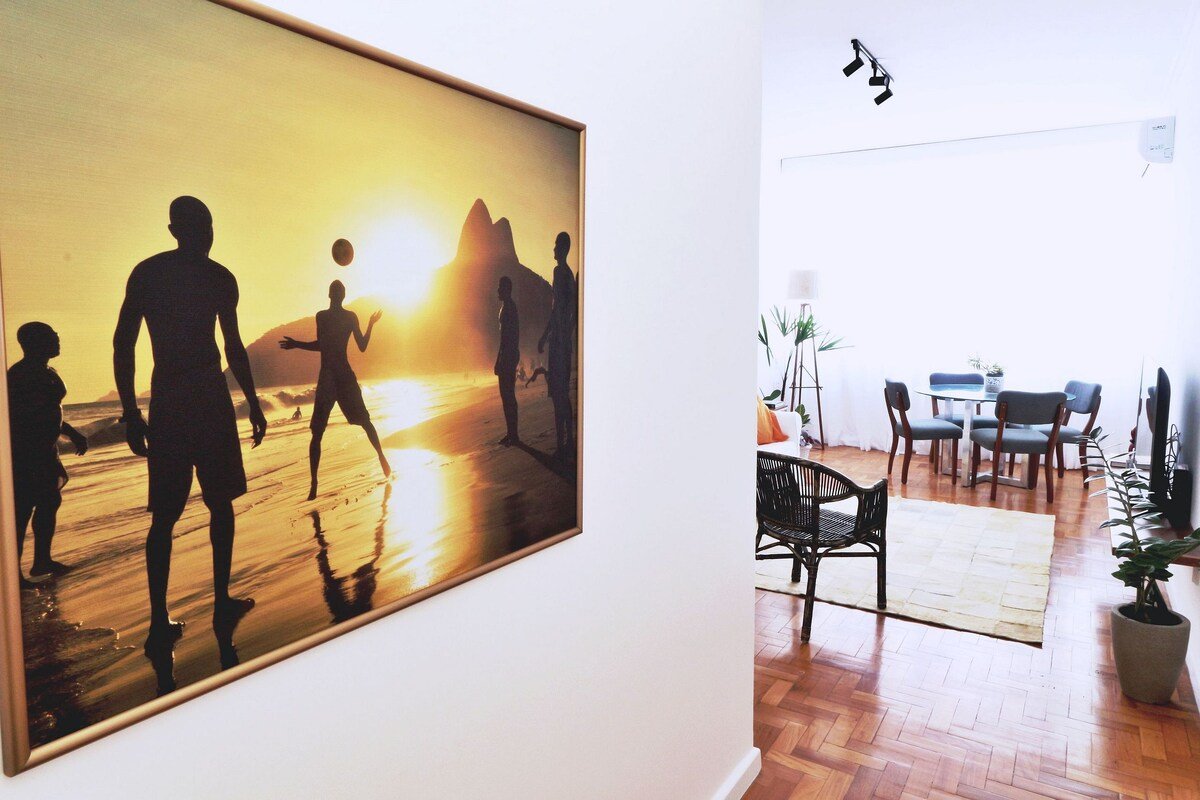 Leblon, av Cupertino, near beach with 24h doorman, gallery image 3