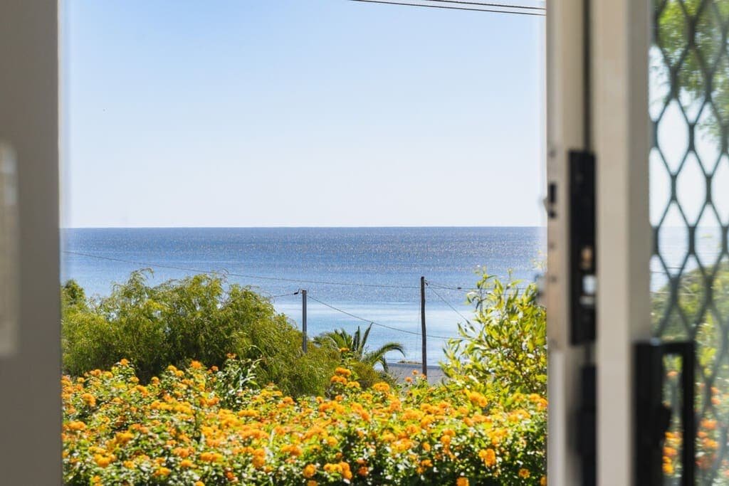 Seaview Residence by Peppy Beach Retreats® gallery image 5