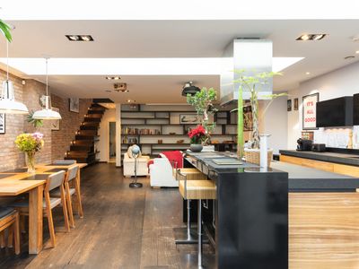 Luxurious 3 Bed Open Plan Townhouse in Dublin City