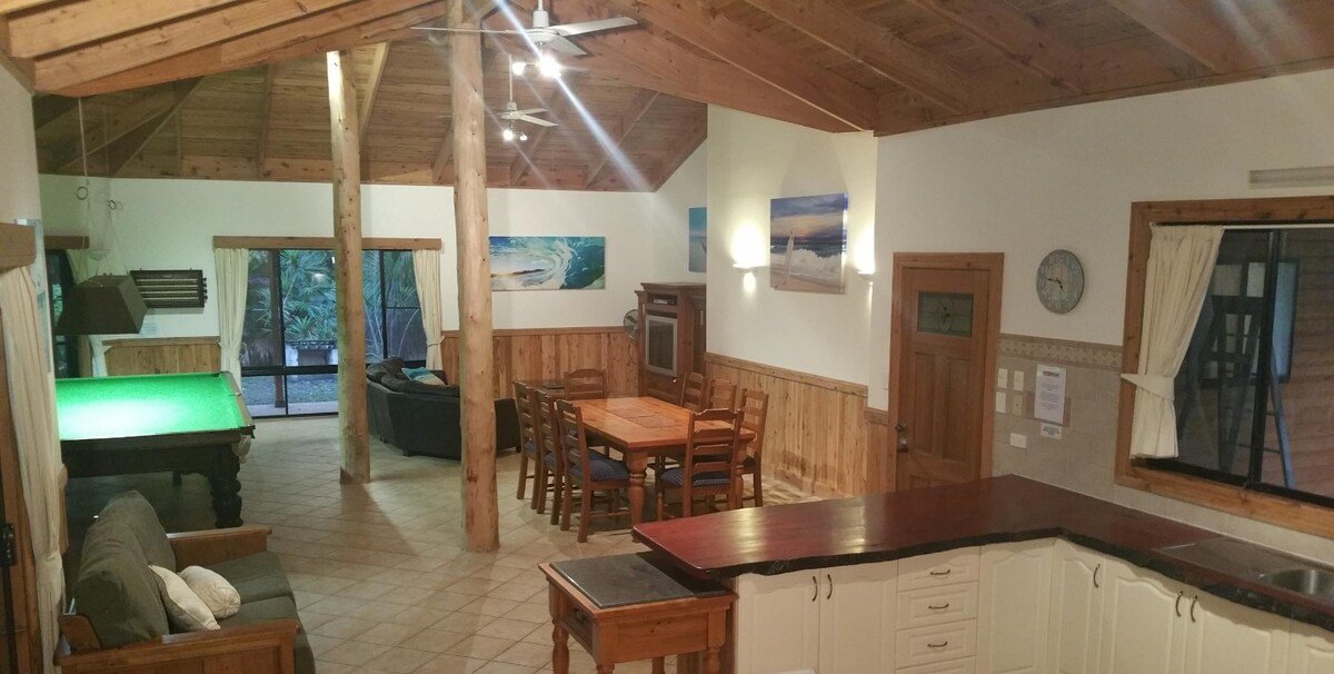 Oasis by South West Rocks 1 * gallery image 3