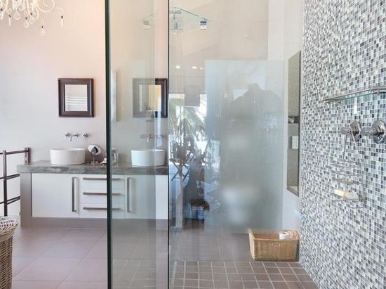 Photo 3 of Liermens Rd Llandadno accommodation in Llandudno, Cape Town with 4 bedrooms and 3.5 bathrooms