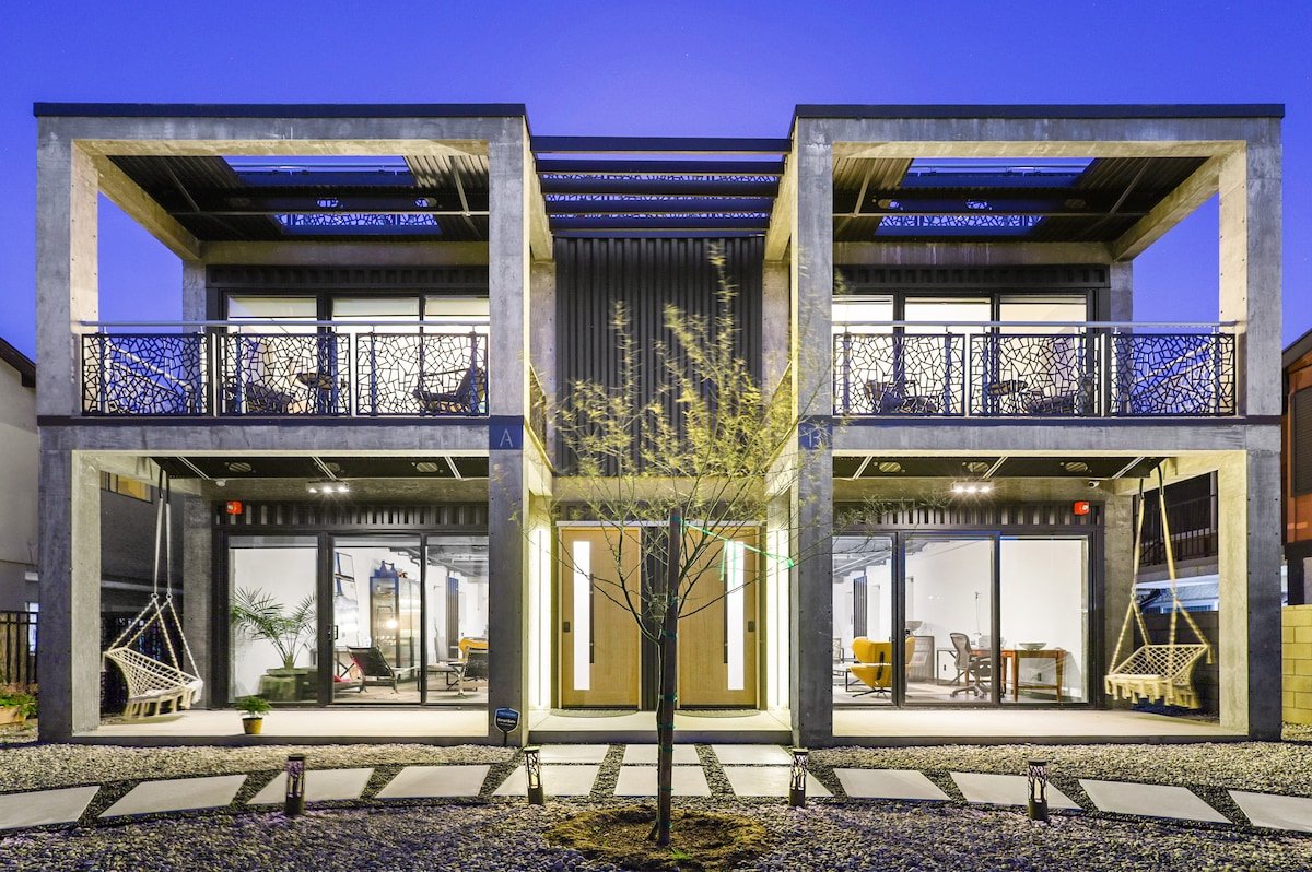 NEW Luxury Concrete Home: Minutes from the Beach gallery image 2