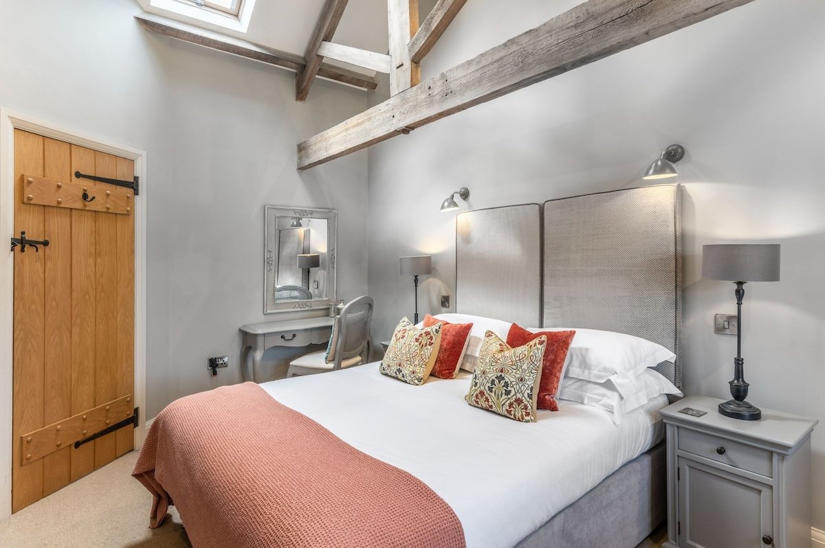 Dexter | Holiday at Home gallery image 5