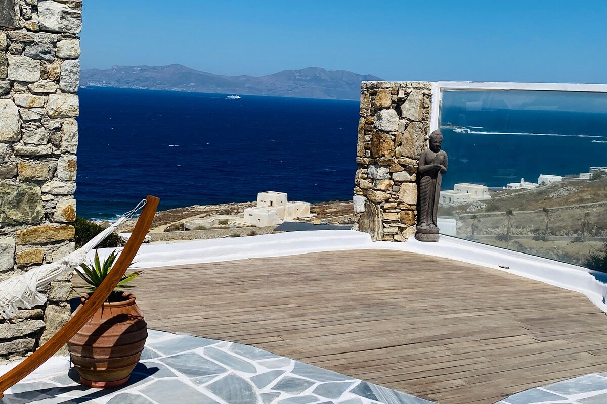 LUXURY MYKONOS SUNSET VILLA gallery image 3