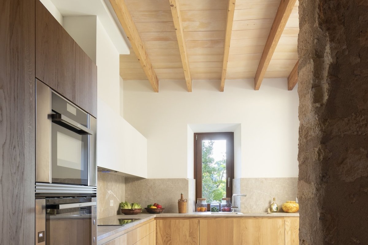 Cas Padrins, swimming pool, barbecue, design and c gallery image 5