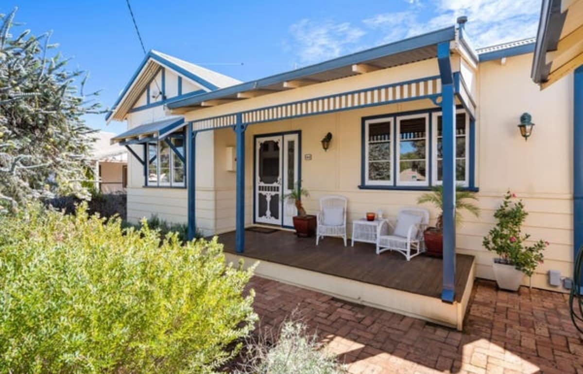 Red Earth Hideaway in Lamington gallery image 2