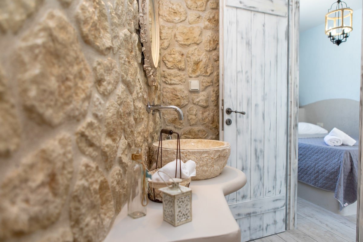 Peratsi stone houses gallery image 5