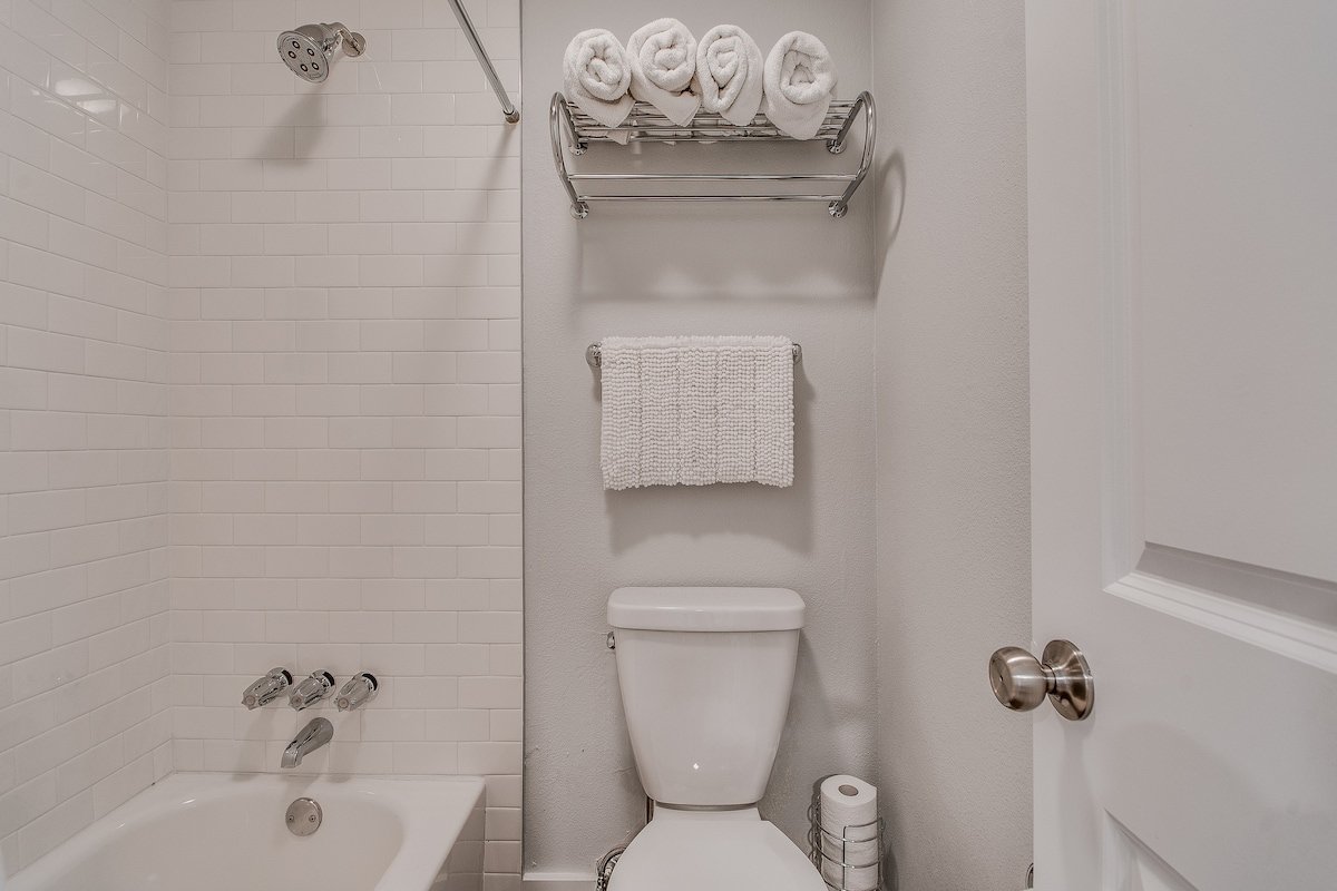 The Big Creek Side gallery image 5