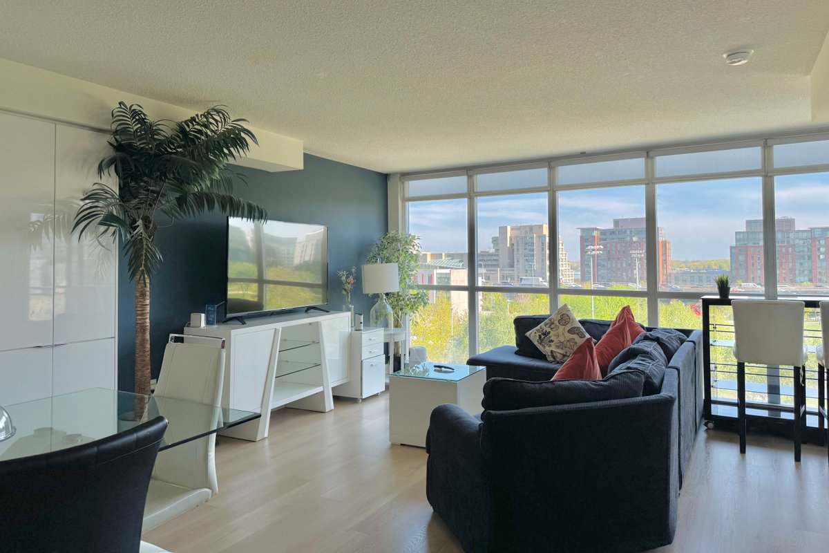 LakeView 2Bdrms/2Baths w/3 real beds&parking