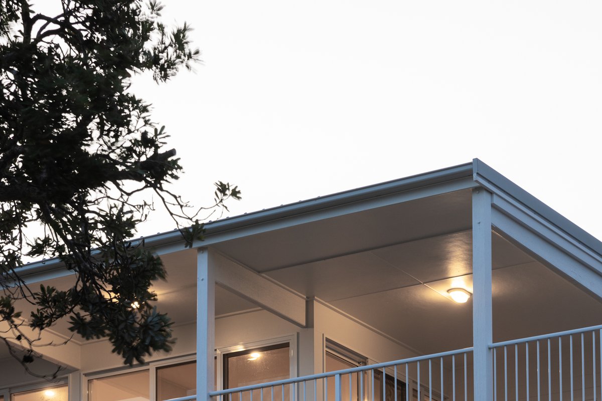 Beachside luxury holiday with views Little Umi