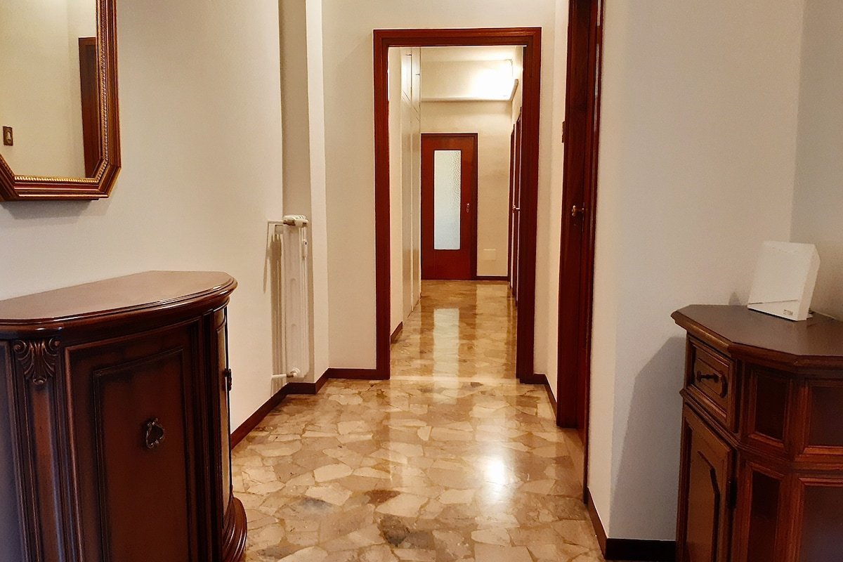 In Bolognina Apartment gallery image 2
