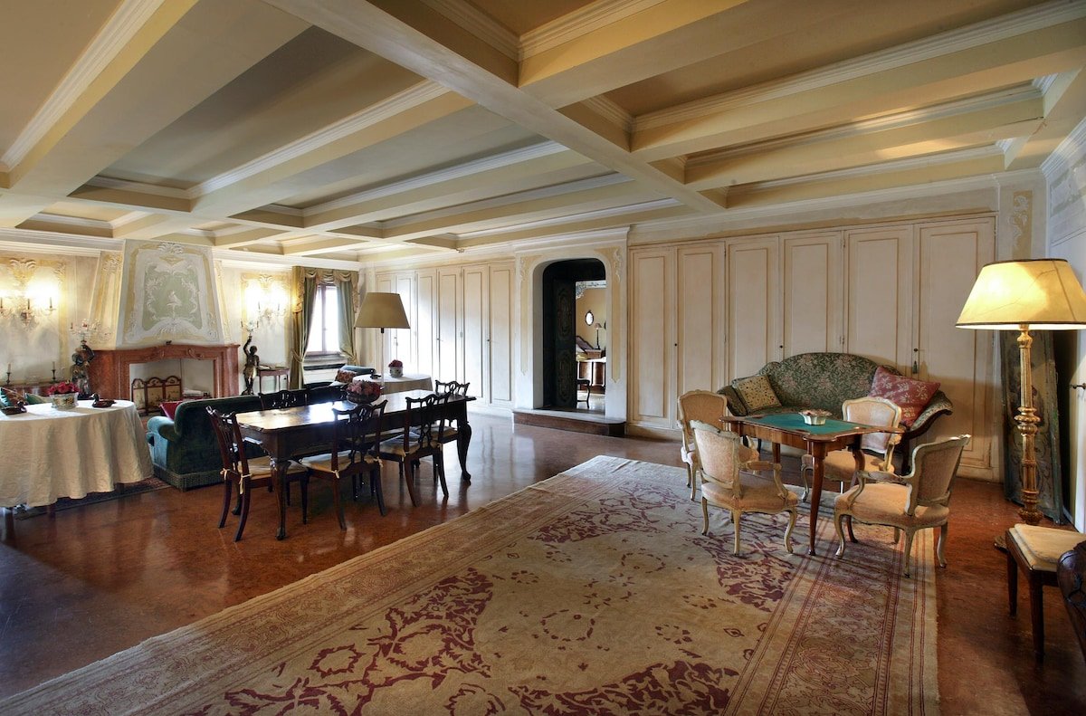 Stunning apartment ! gallery image 2