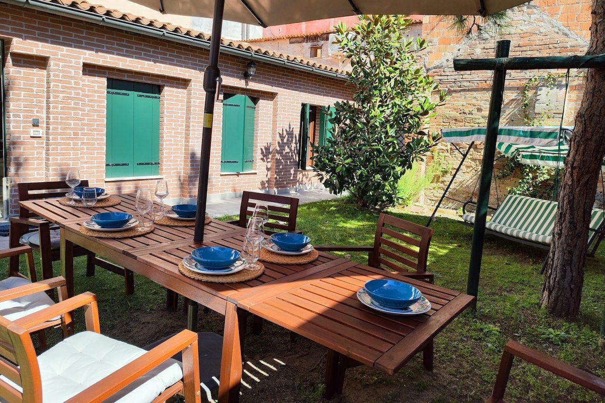 Specchio Venice Villa gallery image 2