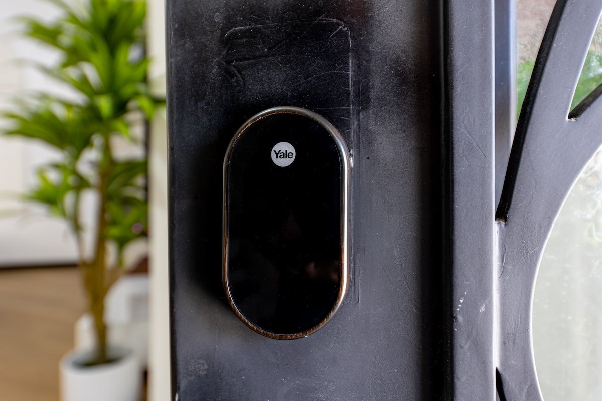 Spacious Luxury Home With Private Pool gallery image 3