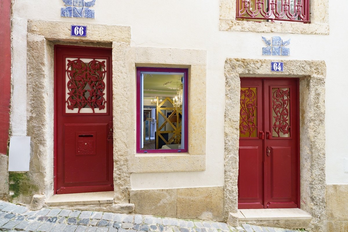 River view Portuguese Soul w/terrace Alfama 7p gallery image 3