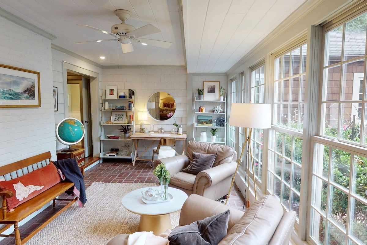 Chateau Marminty – 3BR, Kitchen, Pool with Hot Tub