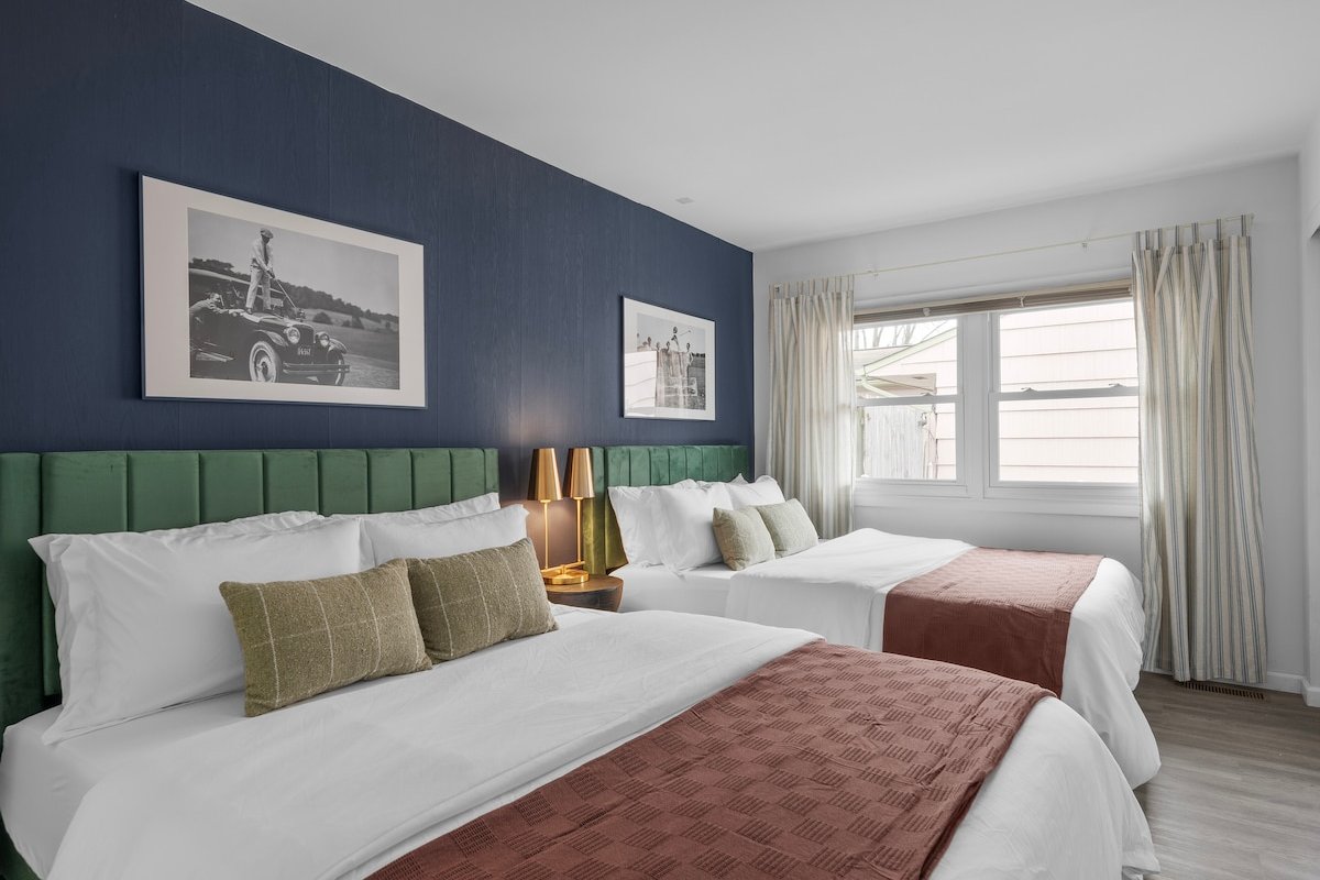 Pet Friendly Ranch by OSU | Ping Pong & Sunroom gallery image 5