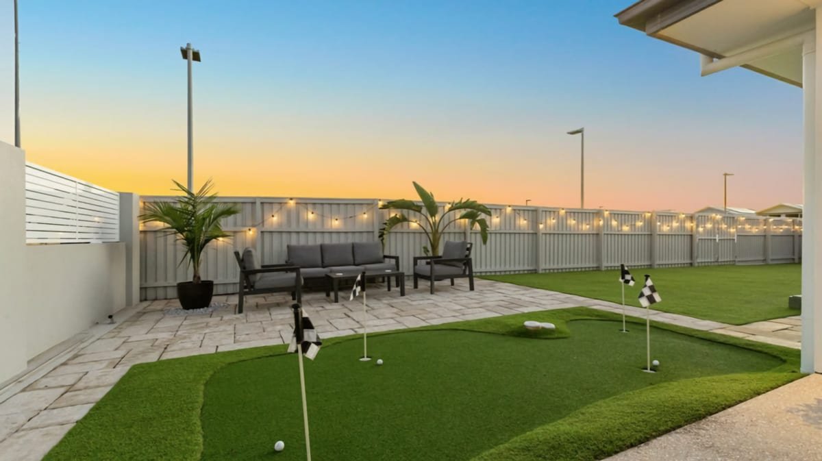 Putt Putt – Pool Slide – 100m to Beach gallery image 2