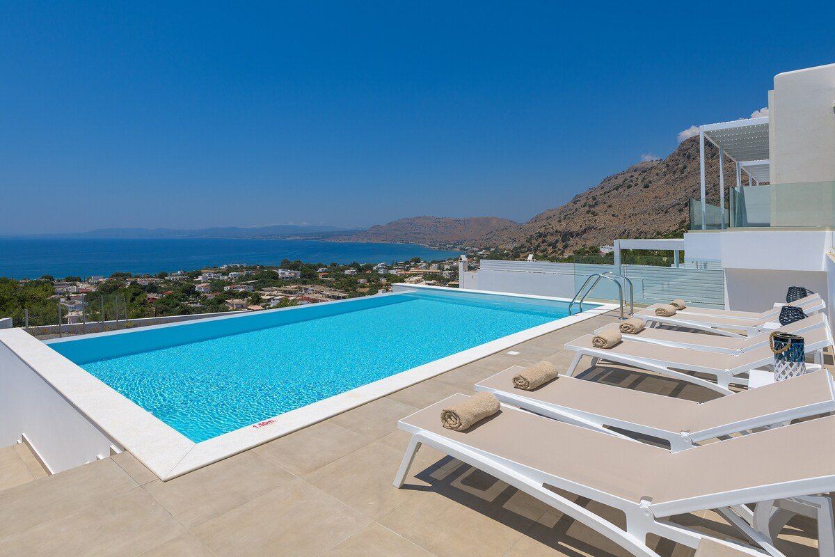 Villa Dione with pool in Pefkos, Lindos area gallery image 5