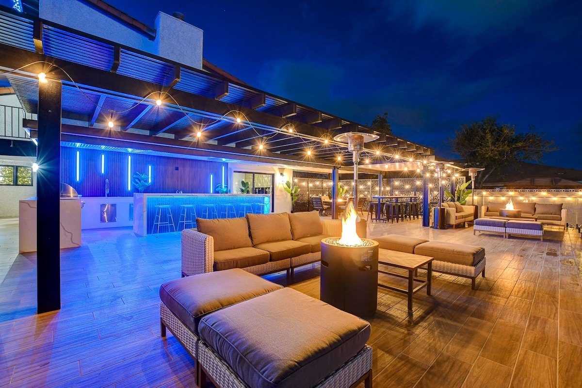 5000+ SqFt Mansion on 1 Acre Private Beach Club gallery image 5