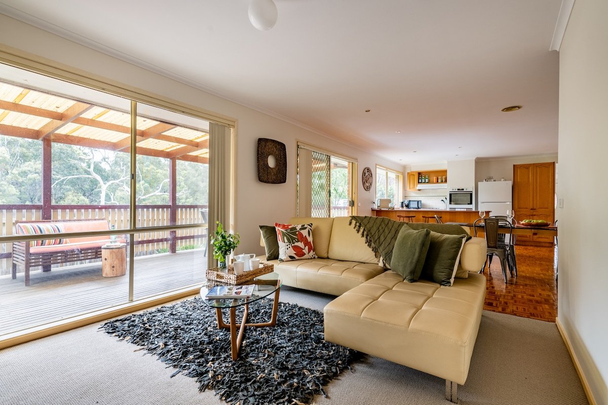 Hon – Aircon Light Bright Home with BBQ gallery image 2