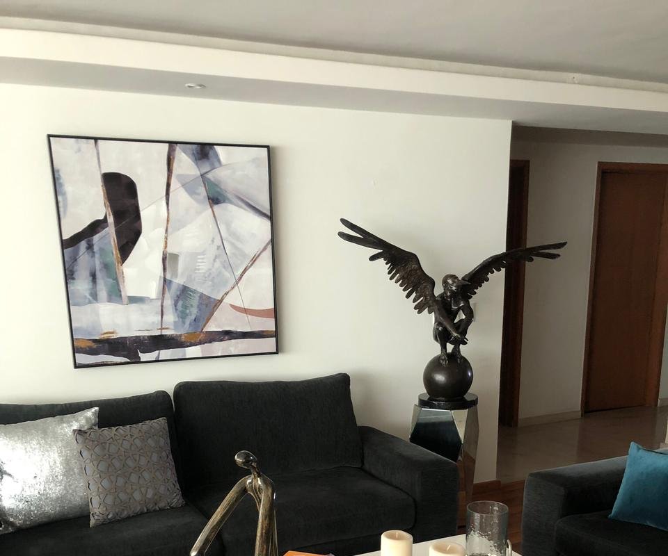 Luxurious and spacious apt with excellent location gallery image 4