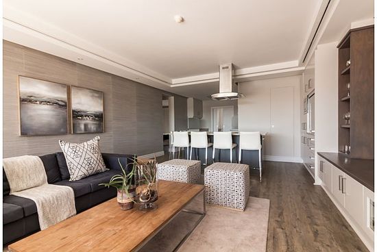 Photo 2 of Paregon 205 accommodation in V&A Waterfront, Cape Town with 3 bedrooms and 2 bathrooms