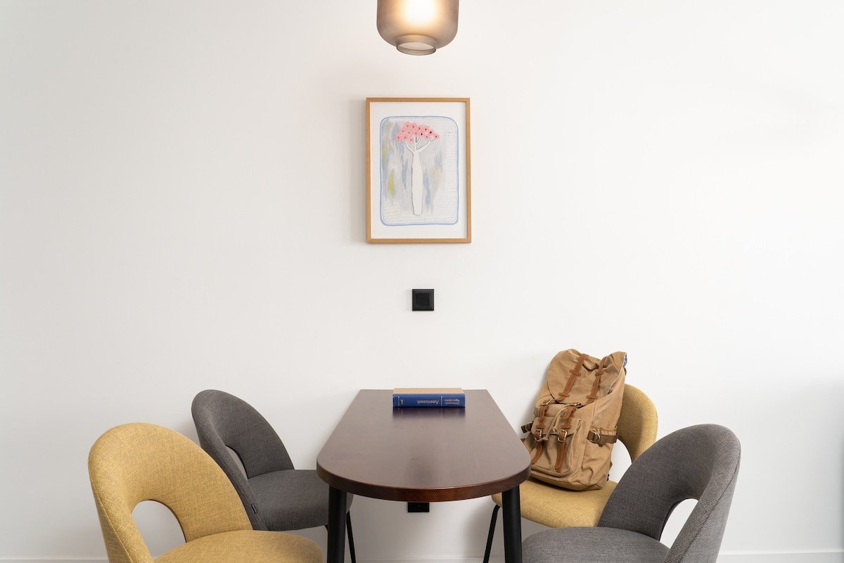 master La Rambla | 2 BR Penthouse w/ Large Terrace gallery image 5