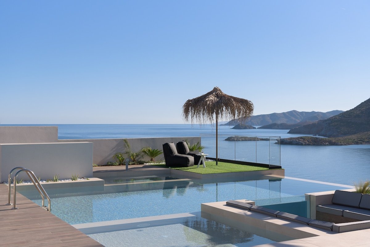 Mayana Luxury Villa, an infinite blue experience gallery image 2