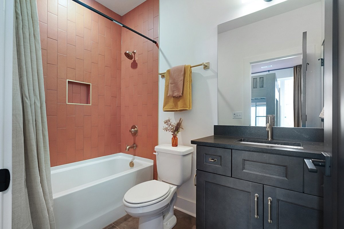 The Outlaw gallery image 5