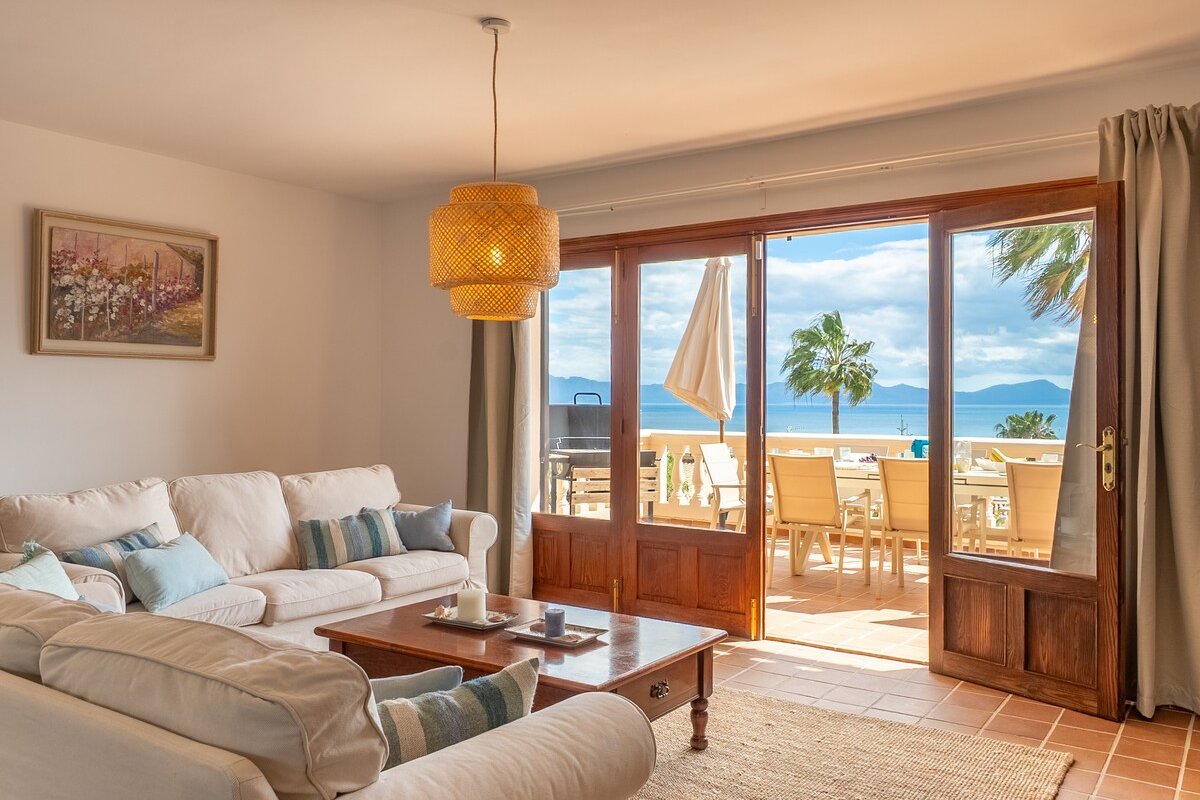 Vistas al Mar y Piscina Privada gallery image 5