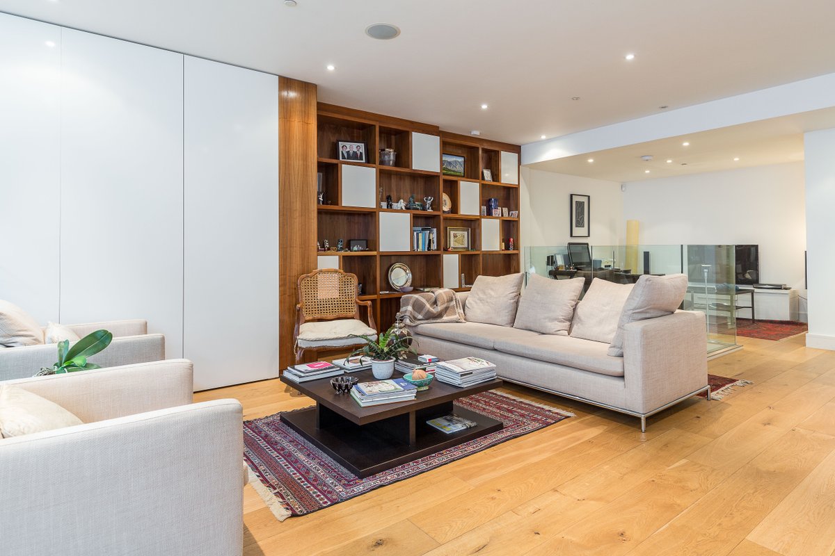 Hidden Gem In A Quiet Kensington Mews