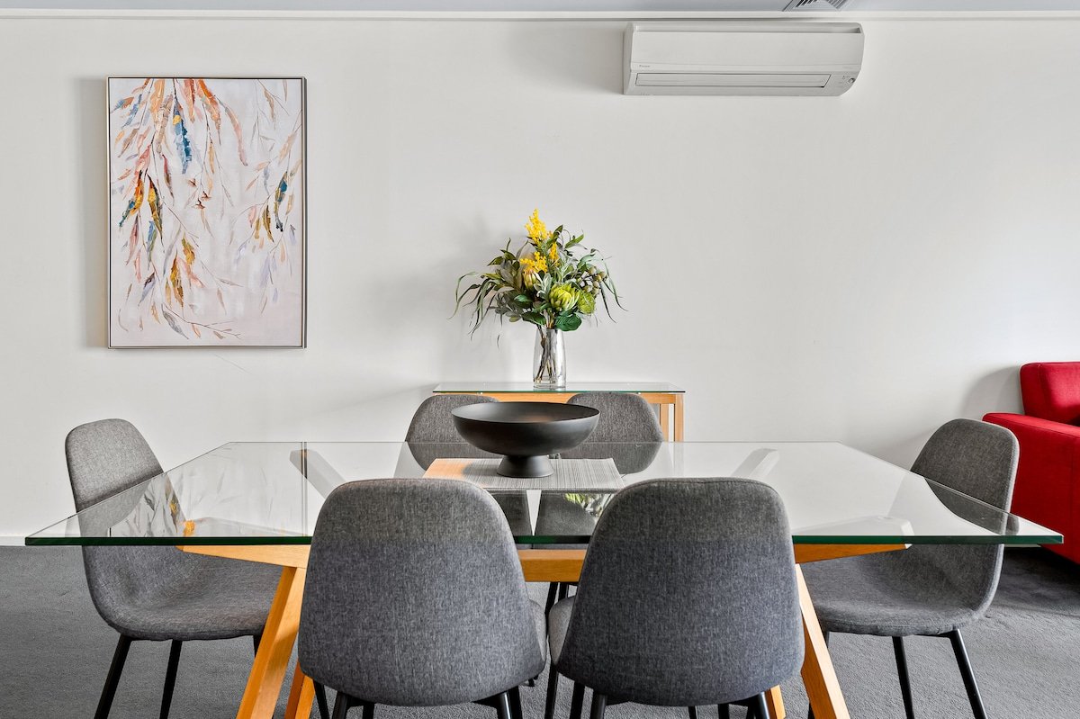 Exclusive Stays – The Summit (2b) gallery image 3