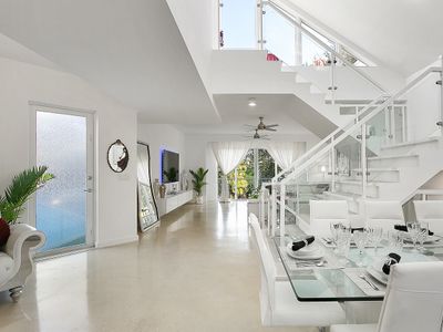 Epic Mansion | Pool, Rooftop & Small Parties OK