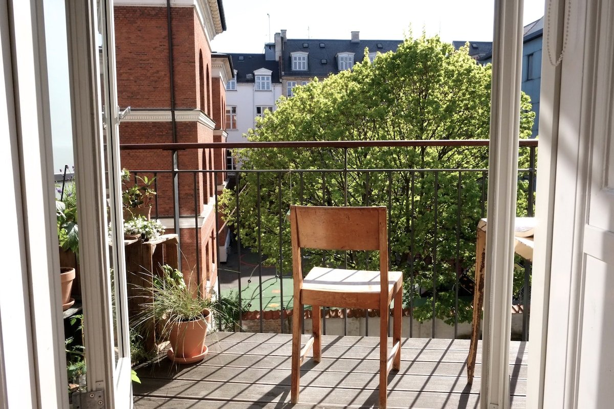 BIG apartment in the HEART of CPH gallery image 2