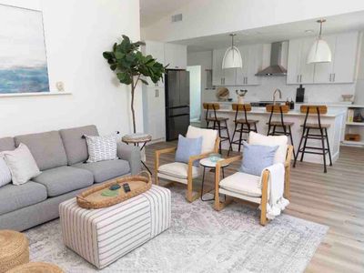 BirdRockCoastal Modern Luxury | New Build & Patio