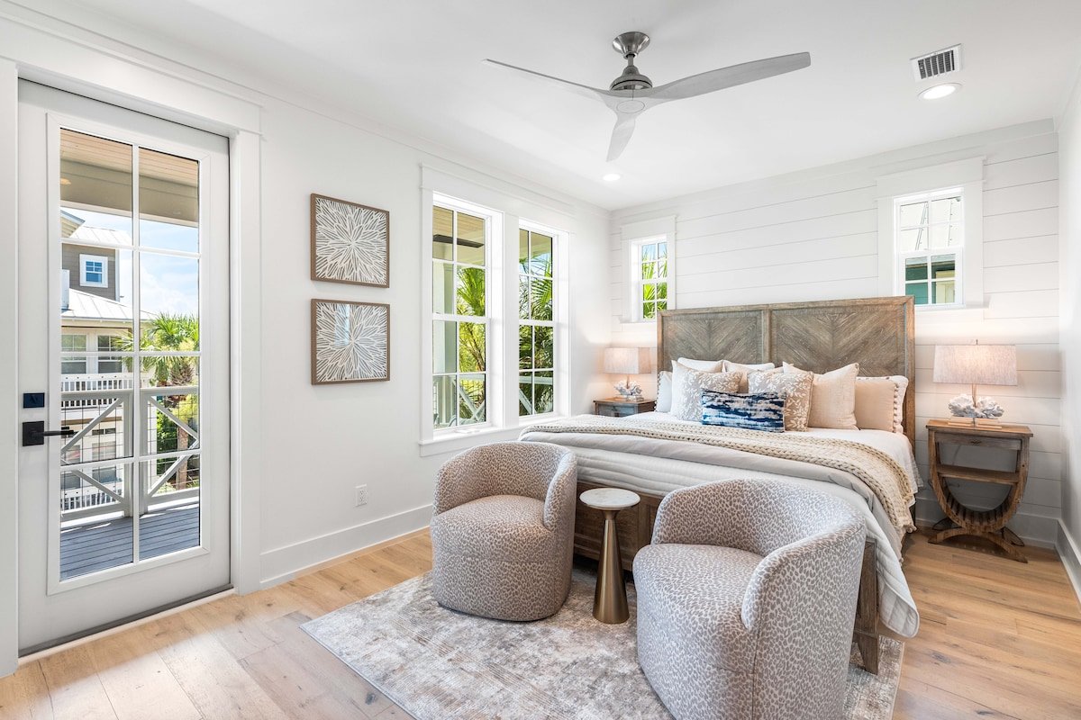 New in Seacrest! Stunning! Pool, Bikes, Sleeps 18! gallery image 3