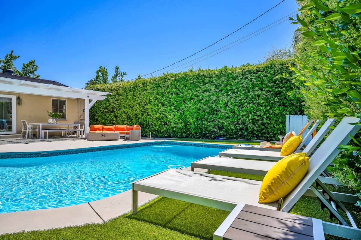 Escape the Cold to LA 20% Off til 12/31 gallery image 4