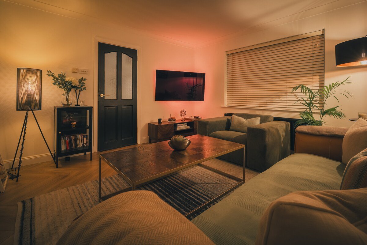 Spacious 3-bedroom house with garden gallery image 5