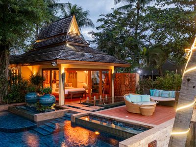 Upni Duniya – Luxury, Beachfront 9-suites Villa