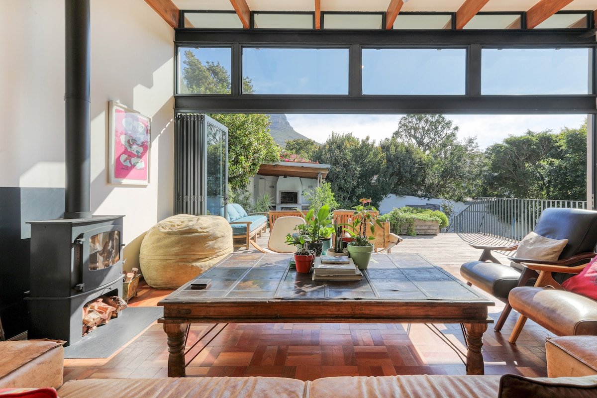 Beautiful, Secure, 4 bed Family Home, Oranjezicht gallery image 4