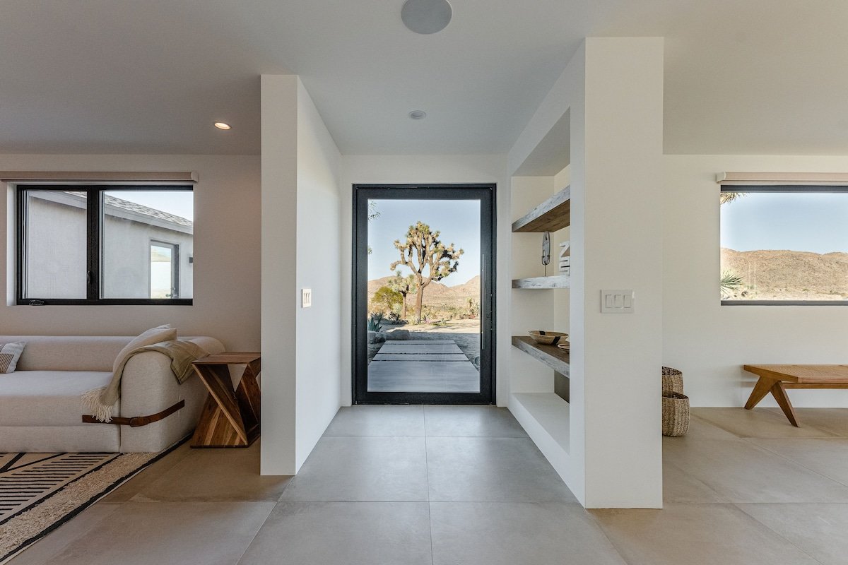 Amaru Muru – Luxury Pool, Hot Tub and Yoga Studio gallery image 5