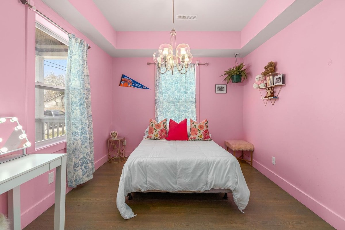 Nashville’s Original Bachelorette House gallery image 5