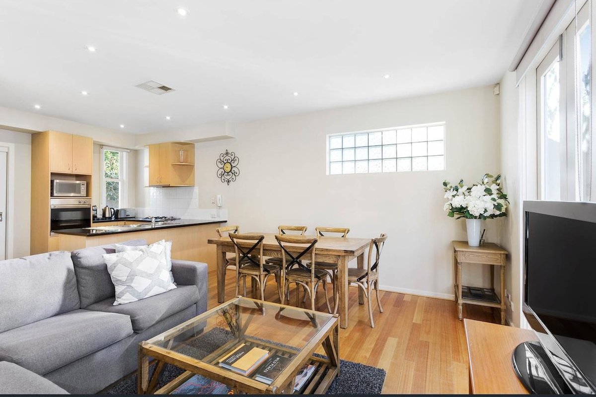 South Yarra Place – Great Location – 3br House gallery image 3